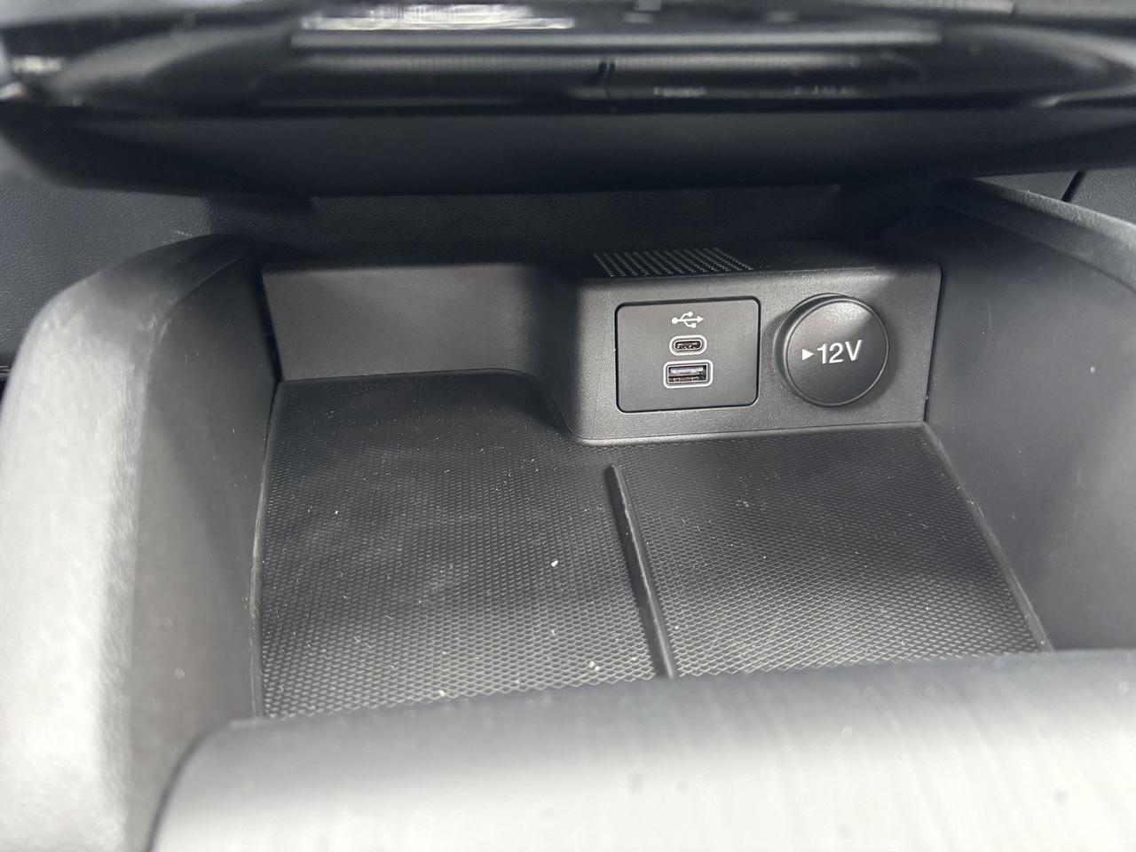 2026 Ford Escape PHEV FWD, ADAPTRIVE CRUISE, BLIND SPOT MONITOR Photo