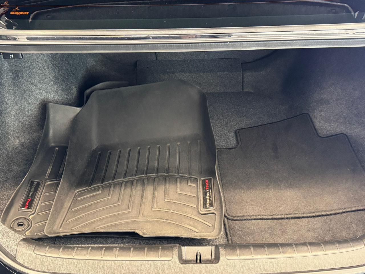 2018 Honda Accord Touring+Adaptive Cruise+Cooled Seats+CLEAN CARFAX Photo