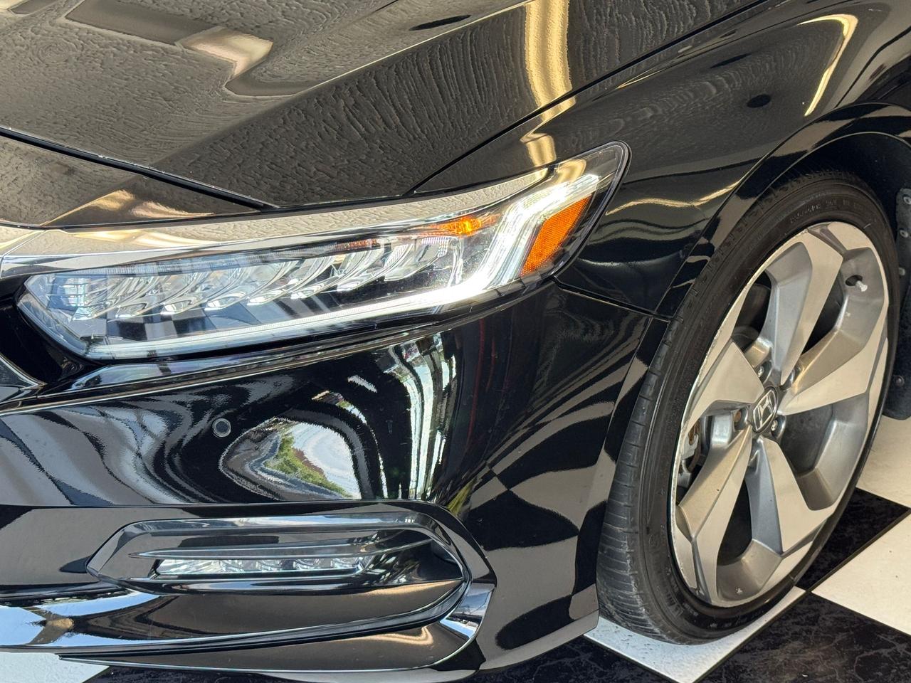 2018 Honda Accord Touring+Adaptive Cruise+Cooled Seats+CLEAN CARFAX Photo