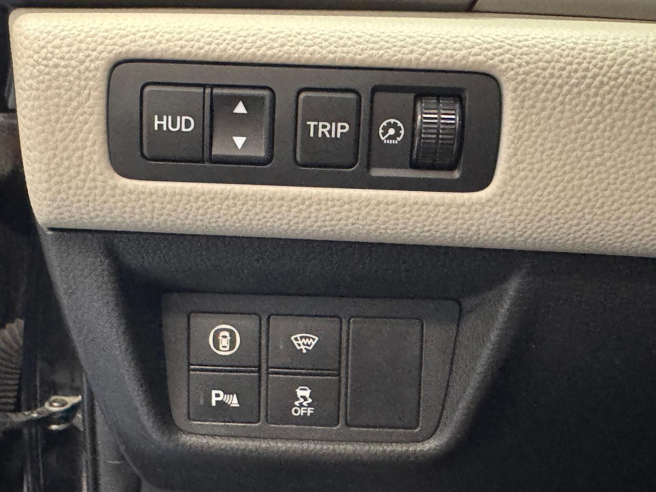 2018 Honda Accord Touring+Adaptive Cruise+Cooled Seats+CLEAN CARFAX Photo