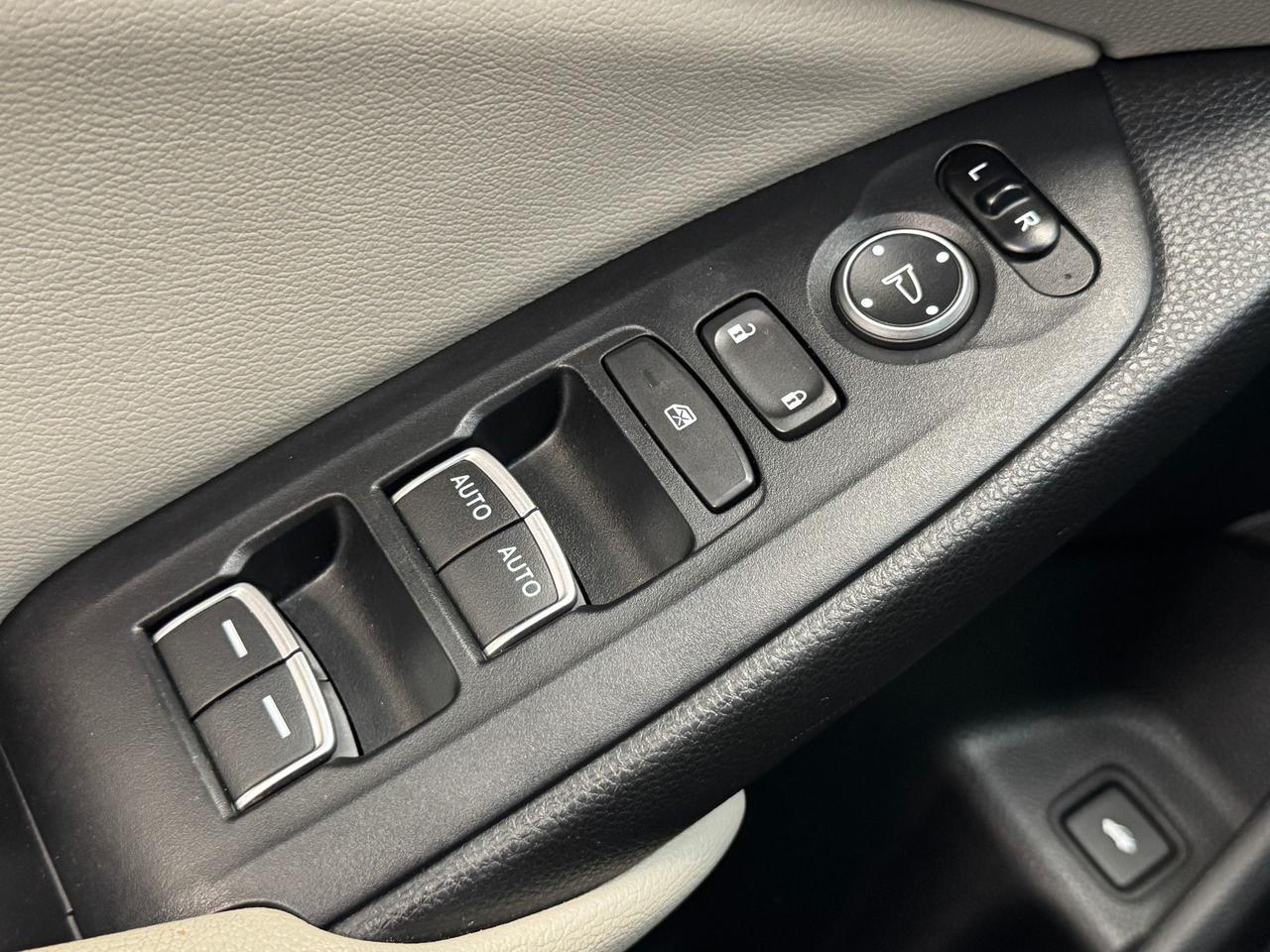 2018 Honda Accord Touring+Adaptive Cruise+Cooled Seats+CLEAN CARFAX Photo
