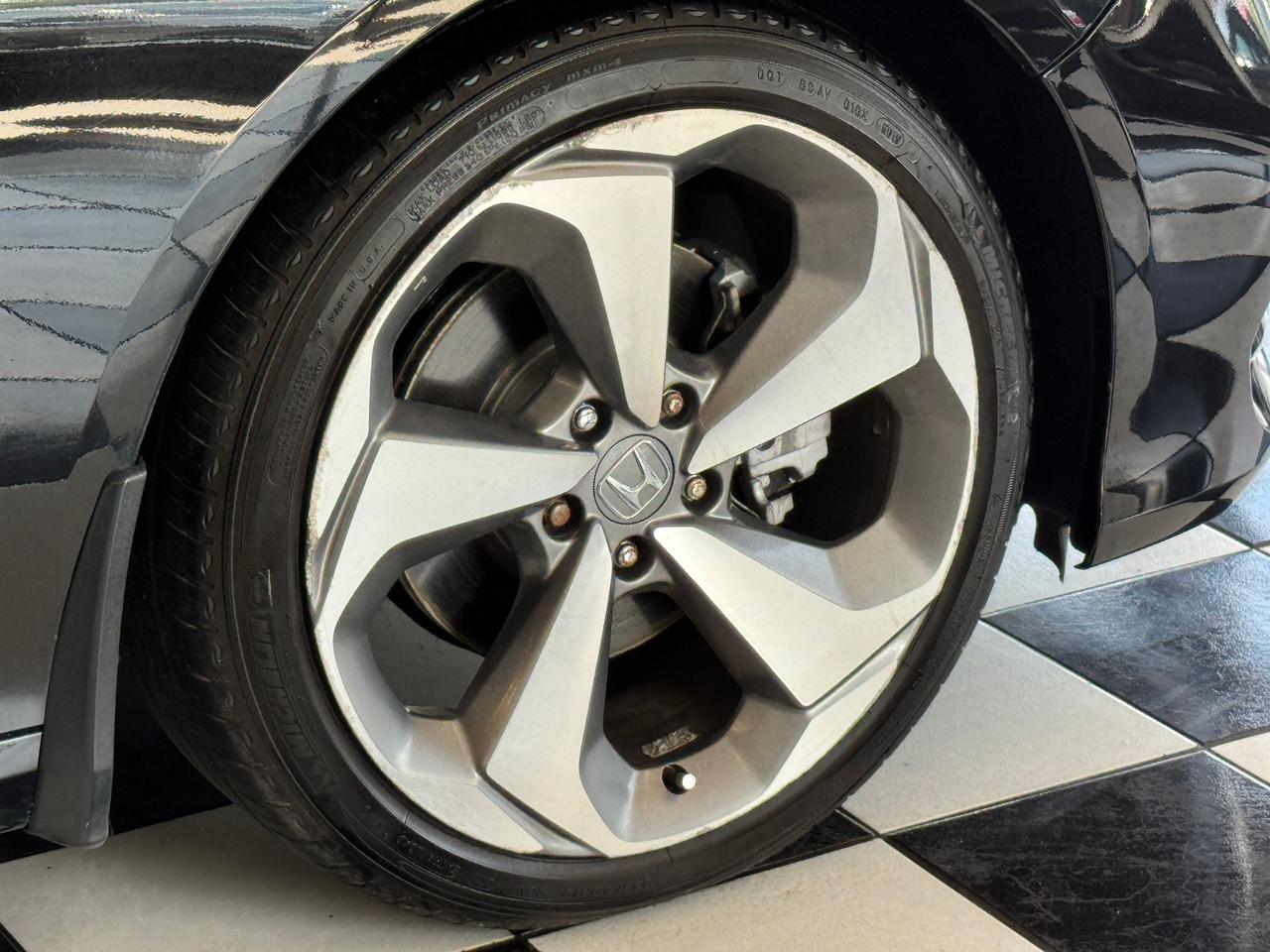 2018 Honda Accord Touring+Adaptive Cruise+Cooled Seats+CLEAN CARFAX Photo