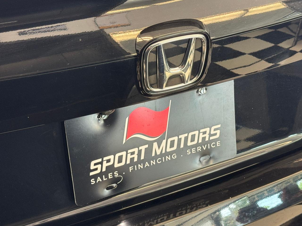 2018 Honda Accord Touring+Adaptive Cruise+Cooled Seats+CLEAN CARFAX Photo