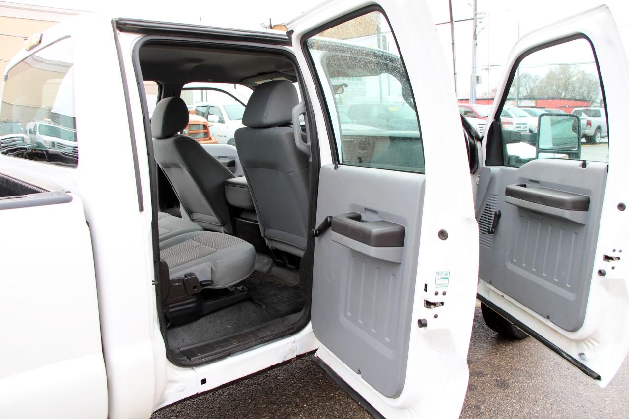 2012 Ford SUPER DUTY F-350 SRW 4WD Crew Cab 172" XL - Photo #11