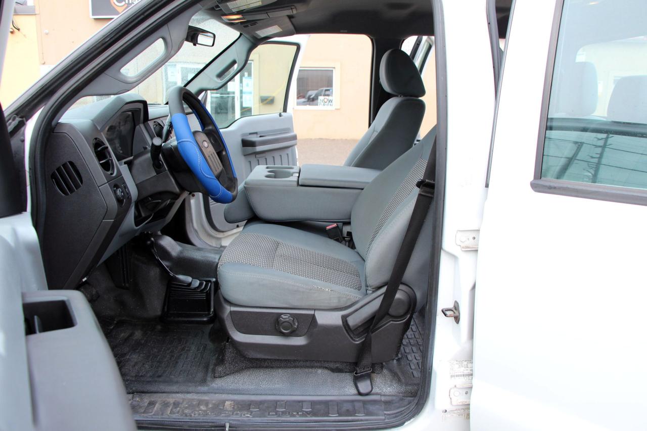 2012 Ford SUPER DUTY F-350 SRW 4WD Crew Cab 172" XL - Photo #17