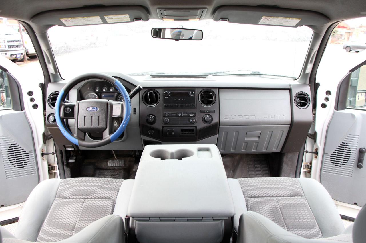 2012 Ford SUPER DUTY F-350 SRW 4WD Crew Cab 172" XL - Photo #18