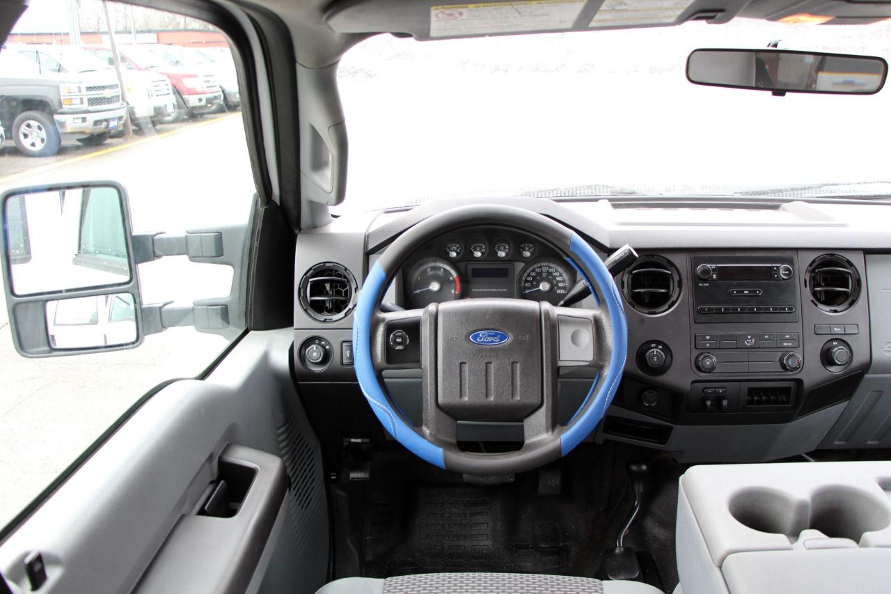 2012 Ford SUPER DUTY F-350 SRW 4WD Crew Cab 172" XL - Photo #21