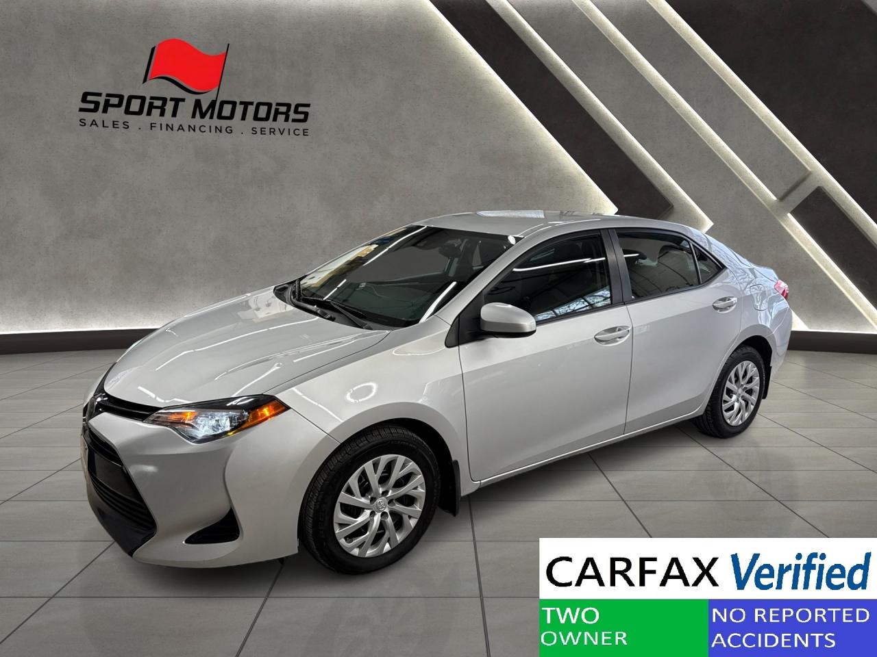 2018 Toyota Corolla LE Photo0