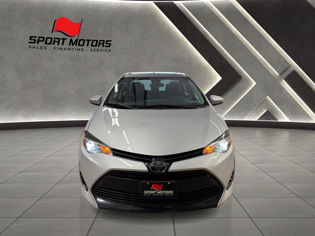 2018 Toyota Corolla LE Photo65