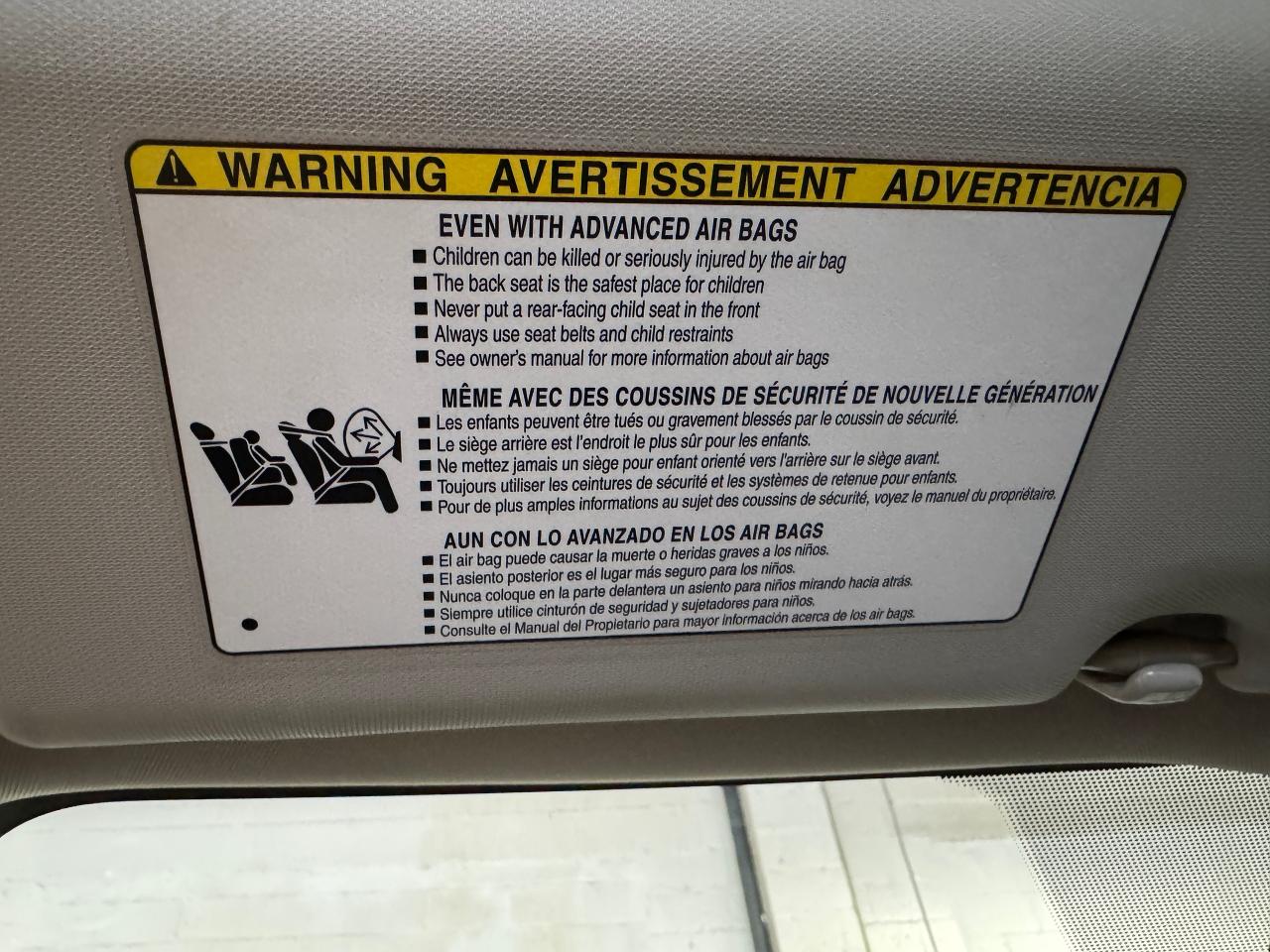 2018 Toyota Corolla LE Photo99