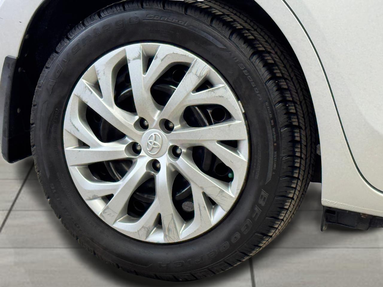 2018 Toyota Corolla LE+Adaptive Cruise+Camera+CLEAN CARFAX Photo