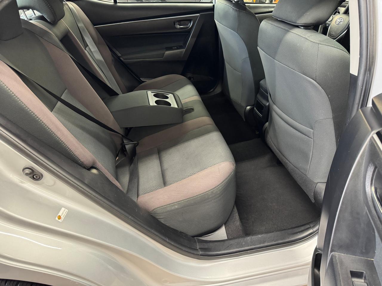 2018 Toyota Corolla LE Photo79