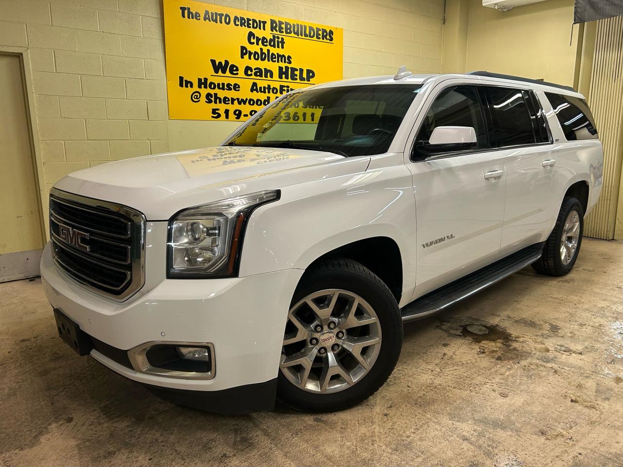 2017 GMC Yukon XL SLT - Photo #2