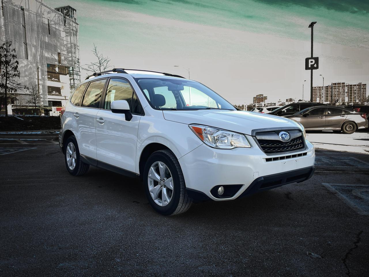 2015 Subaru Forester i Touring w/Tech Pkg |NO ACCIDENTS |CLEAN CARFAX | Photo2