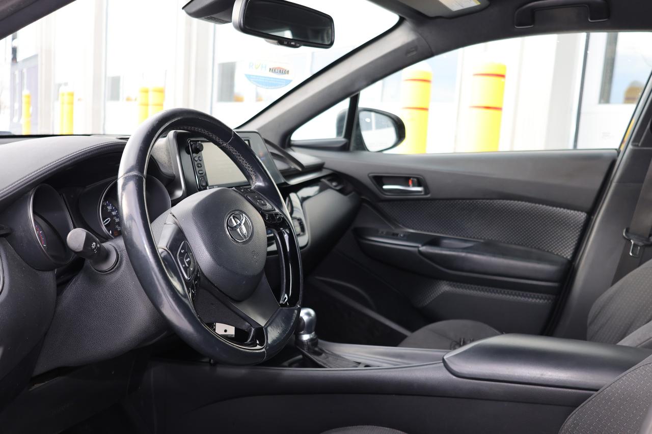 2018 Toyota C-HR XLE - CAMERA|HEATED SEAT|BLUETOOTH|ALLOYS Photo