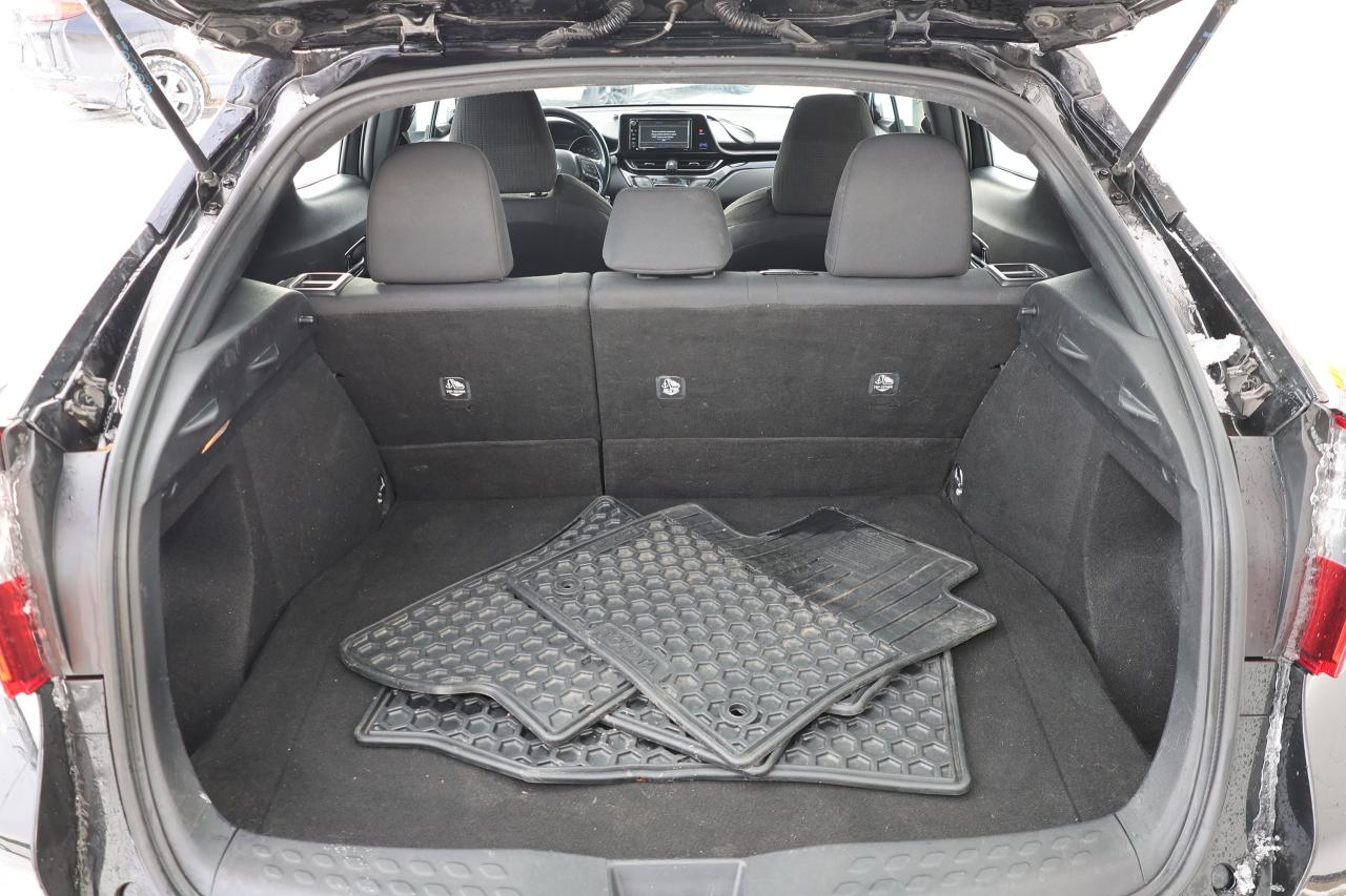 2018 Toyota C-HR XLE - CAMERA|HEATED SEAT|BLUETOOTH|ALLOYS Photo