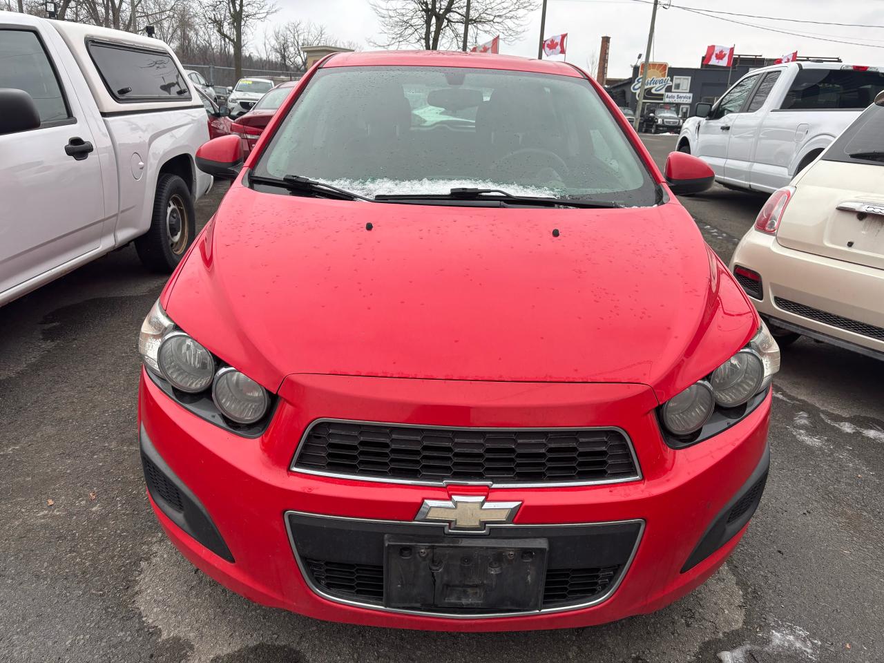 2014 Chevrolet Sonic LT Photo2
