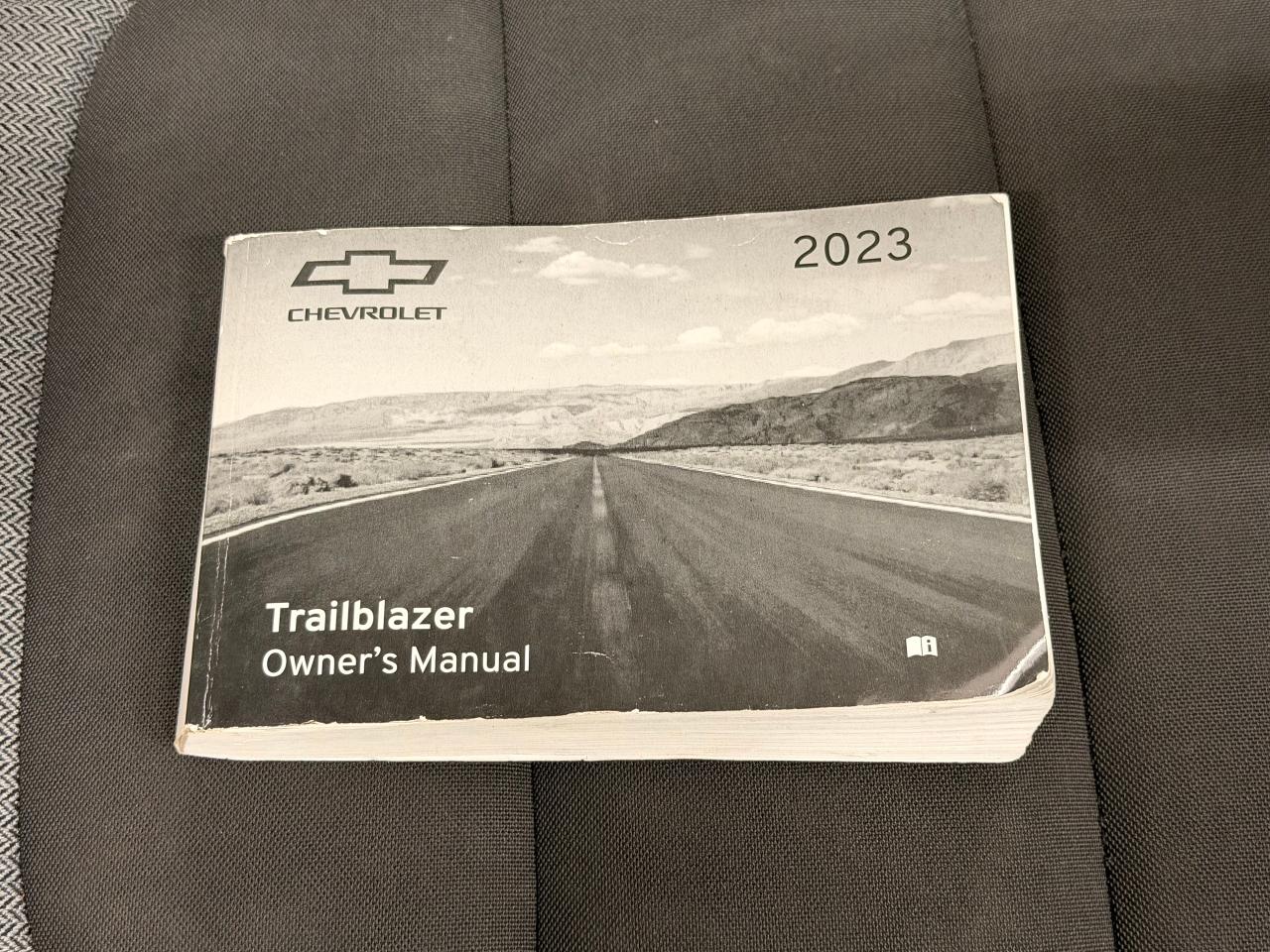 2023 Chevrolet TrailBlazer AWD LT+LIKE NEW! ONE OWNER! CLEAN CARFAX! Photo