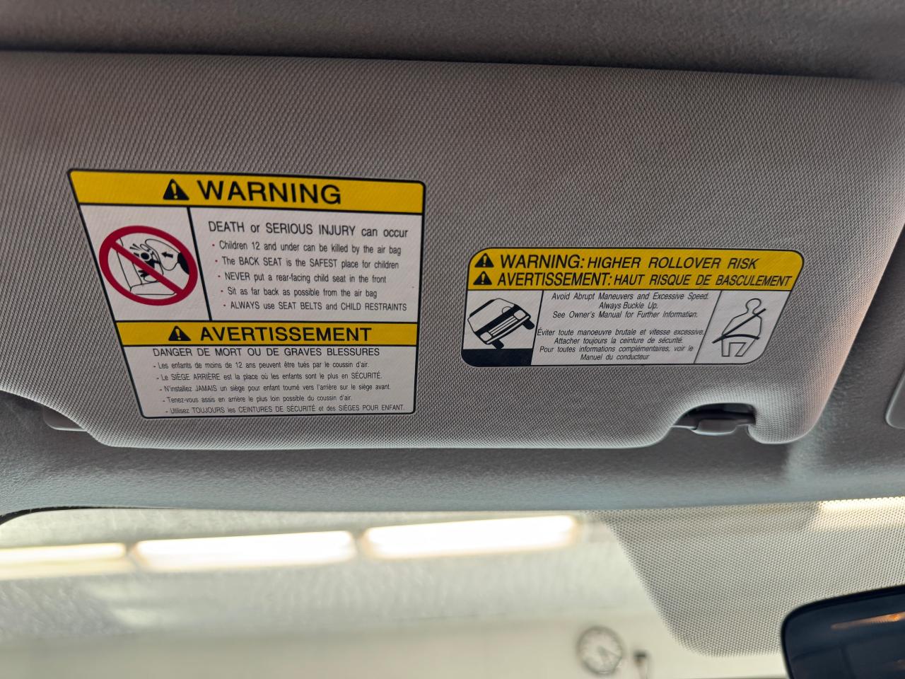 2018 Mitsubishi RVR SE+New Tires+Brakes+Camera+CLEAN CARFAX Photo44