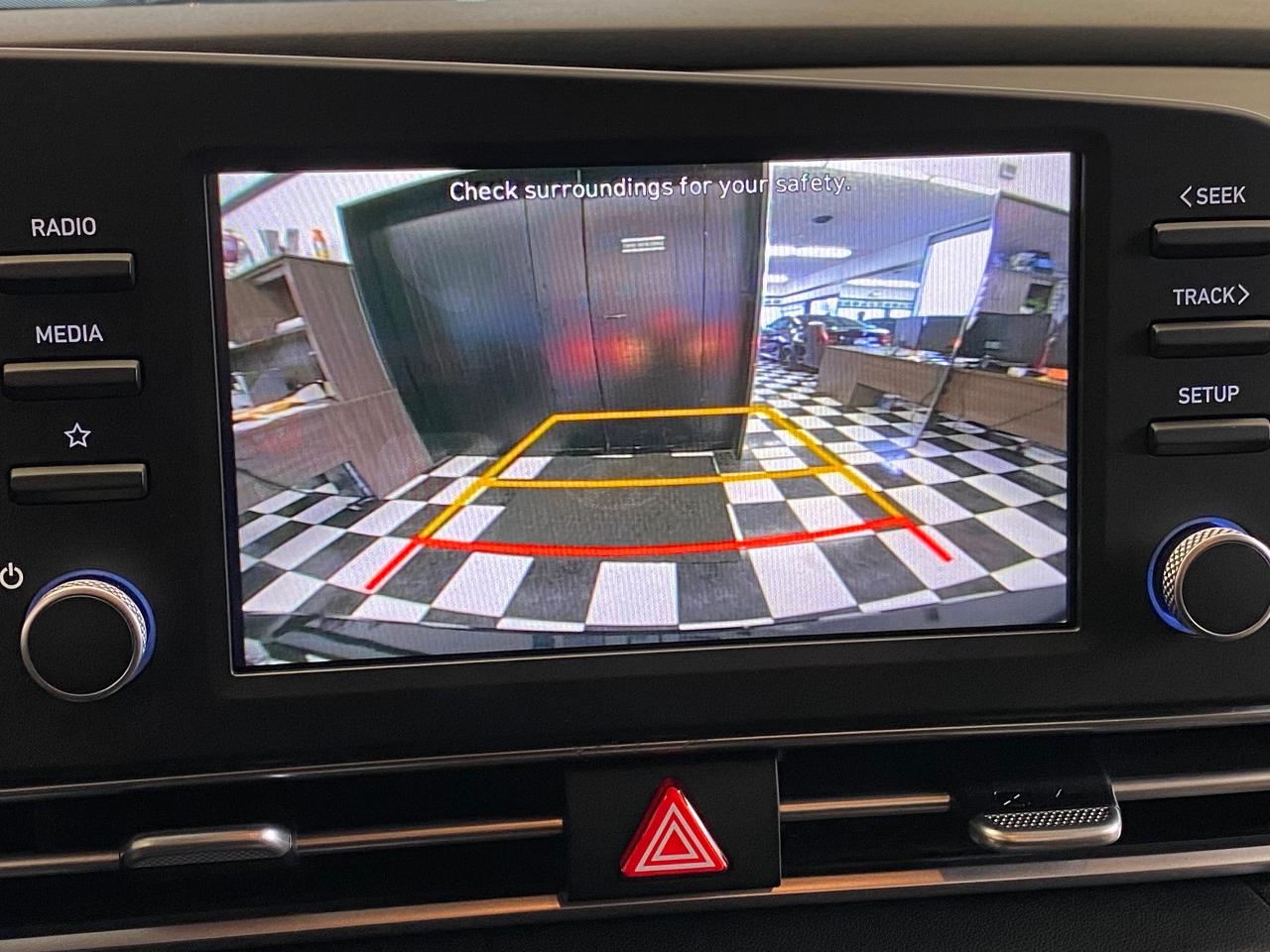 2021 Hyundai Elantra Preferred+New Brakes+LaneKeep+CLEAN CARFAX Photo80