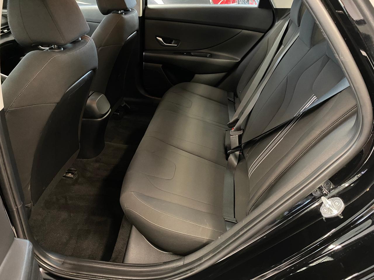 2021 Hyundai Elantra Preferred+New Brakes+LaneKeep+CLEAN CARFAX Photo92