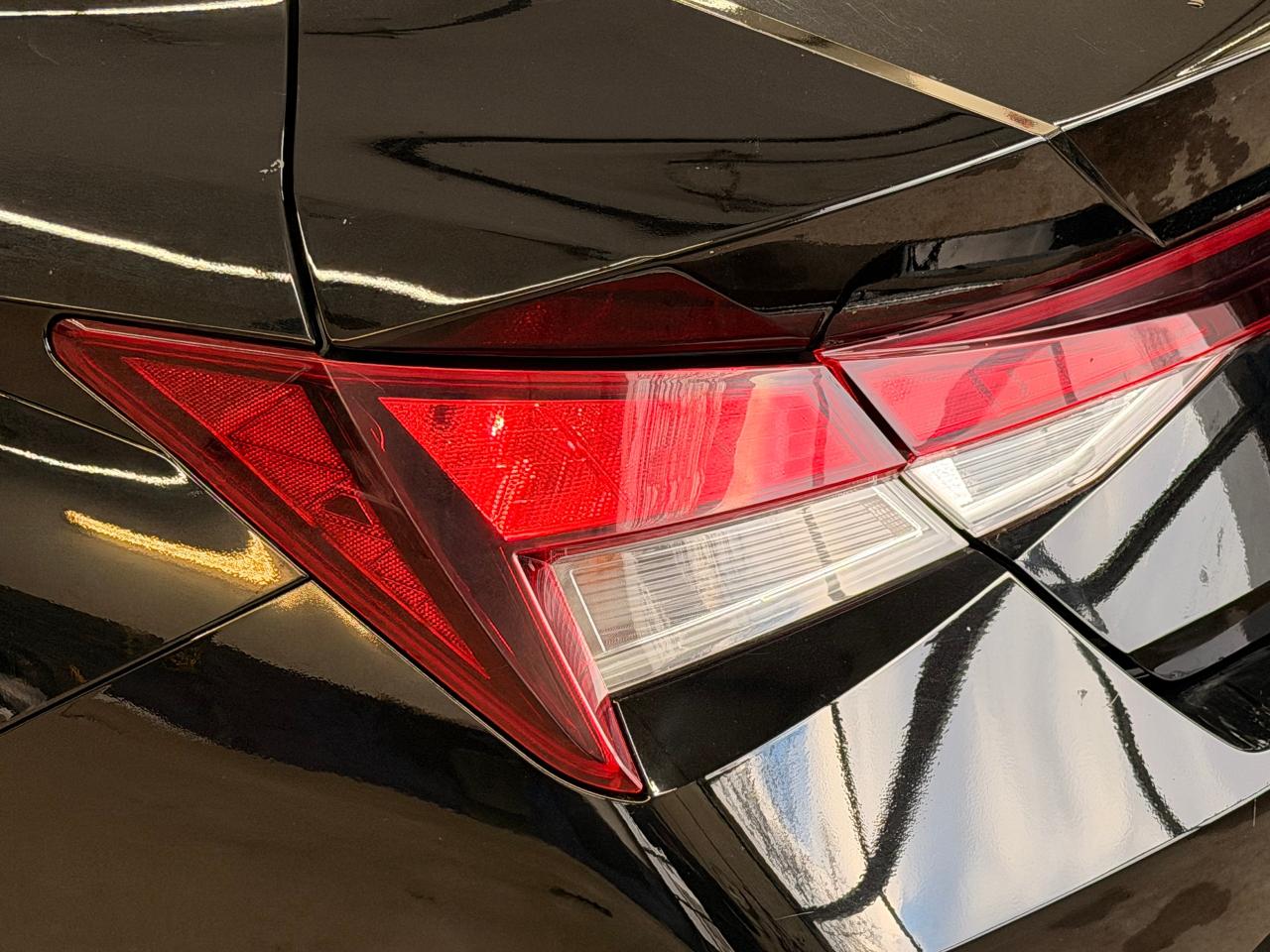 2021 Hyundai Elantra Preferred+New Brakes+LaneKeep+CLEAN CARFAX Photo59