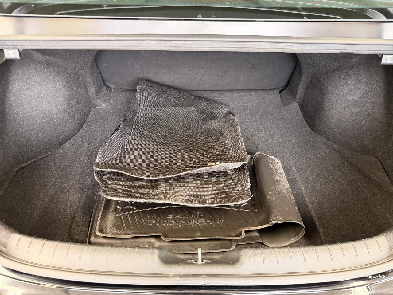 2021 Hyundai Elantra Preferred+New Brakes+LaneKeep+CLEAN CARFAX Photo33