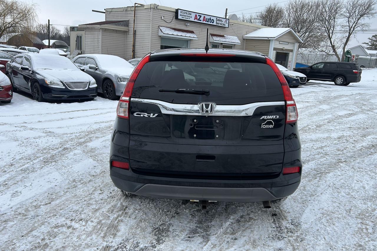 2015 Honda CR-V LX Photo4