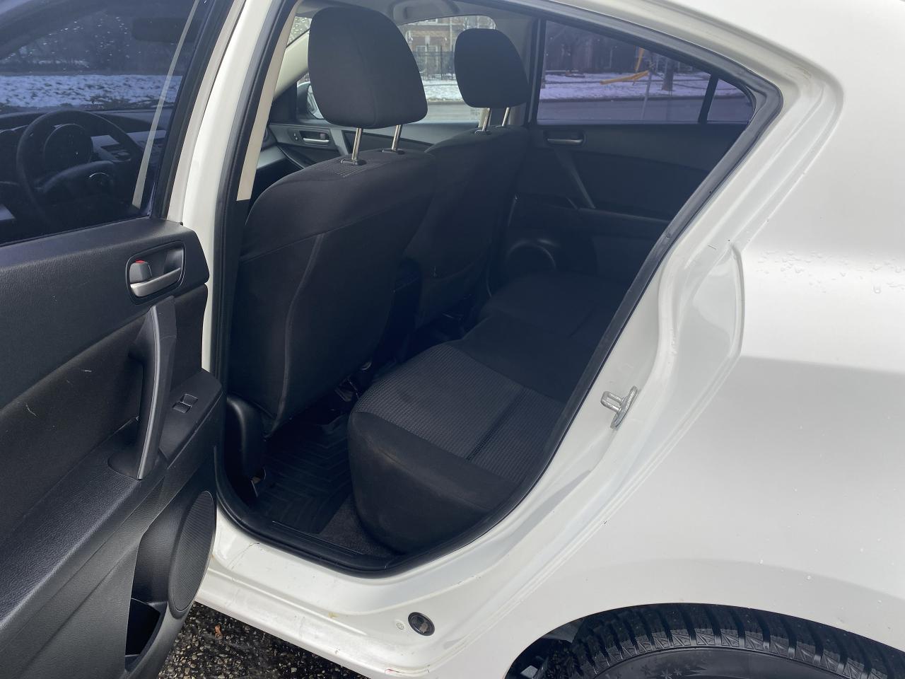 2013 Mazda MAZDA3 GX/Automatic/2.0L Gas Saver/Mazda Reliability - Photo #12