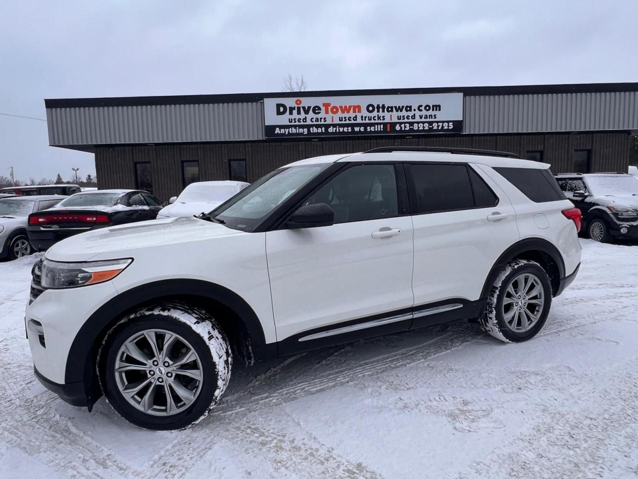 2020 Ford Explorer XLT Photo