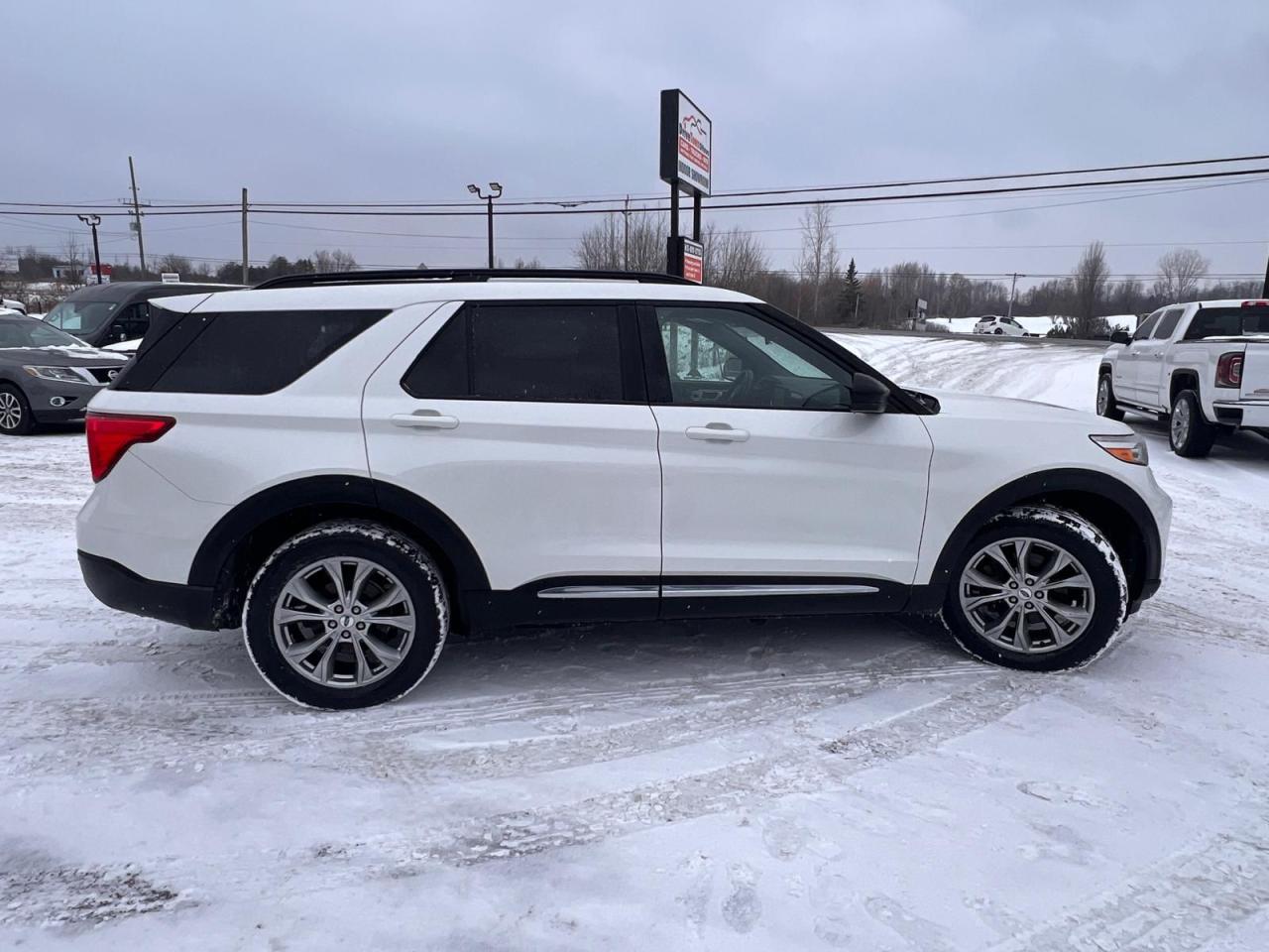 2020 Ford Explorer XLT Photo