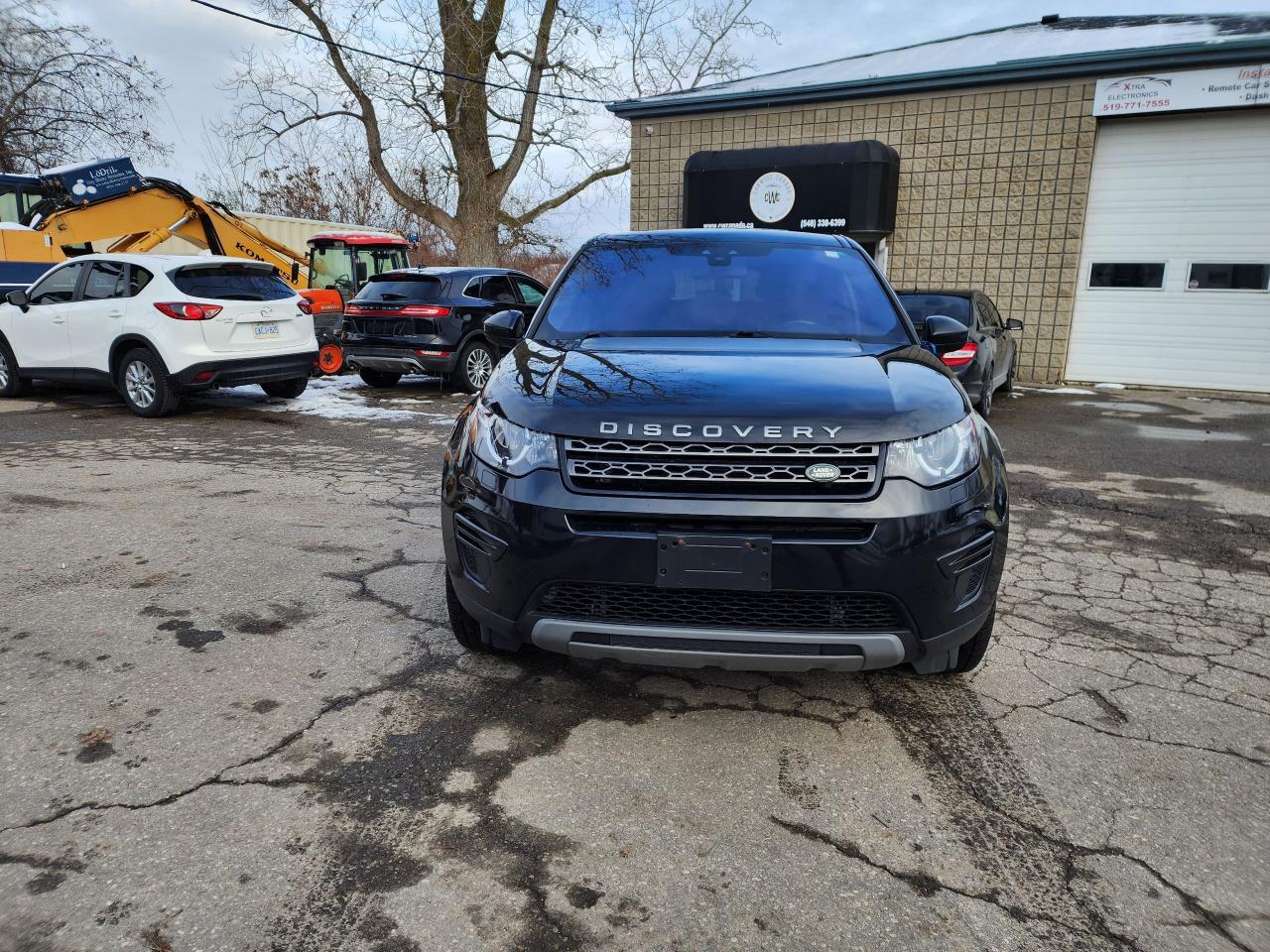 2018 Land Rover Discovery Sport SE Sport l AWD l REVERSE CAMERA l Heated Seats - Photo #2