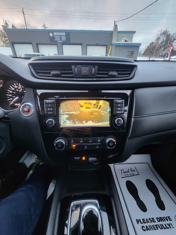 2020 Nissan Rogue SV l AWD l Clean Carfax l No Accidents - Photo #21