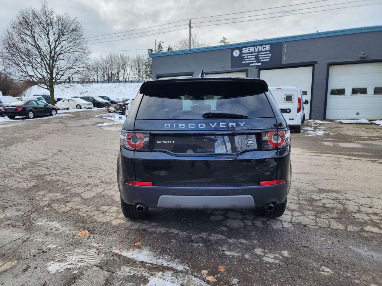 2018 Land Rover Discovery Sport SE Sport l AWD l REVERSE CAMERA l Heated Seats