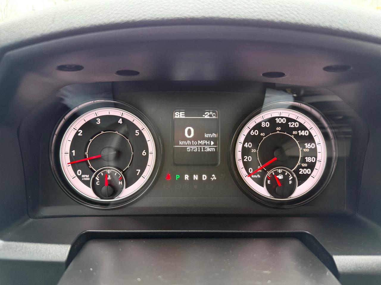 2023 RAM 1500 Classic SLT Hemi! Crew! Bluetooth ! Photo