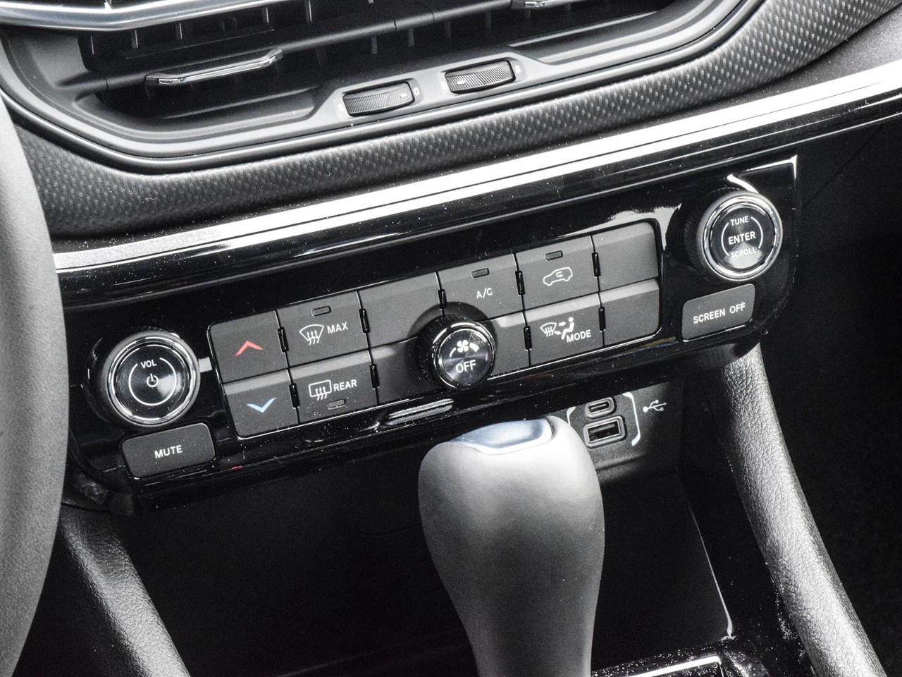 2026 Jeep Compass NORTH 4X4 Photo