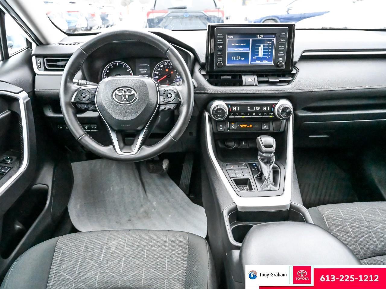 2020 Toyota RAV4 XLE Photo