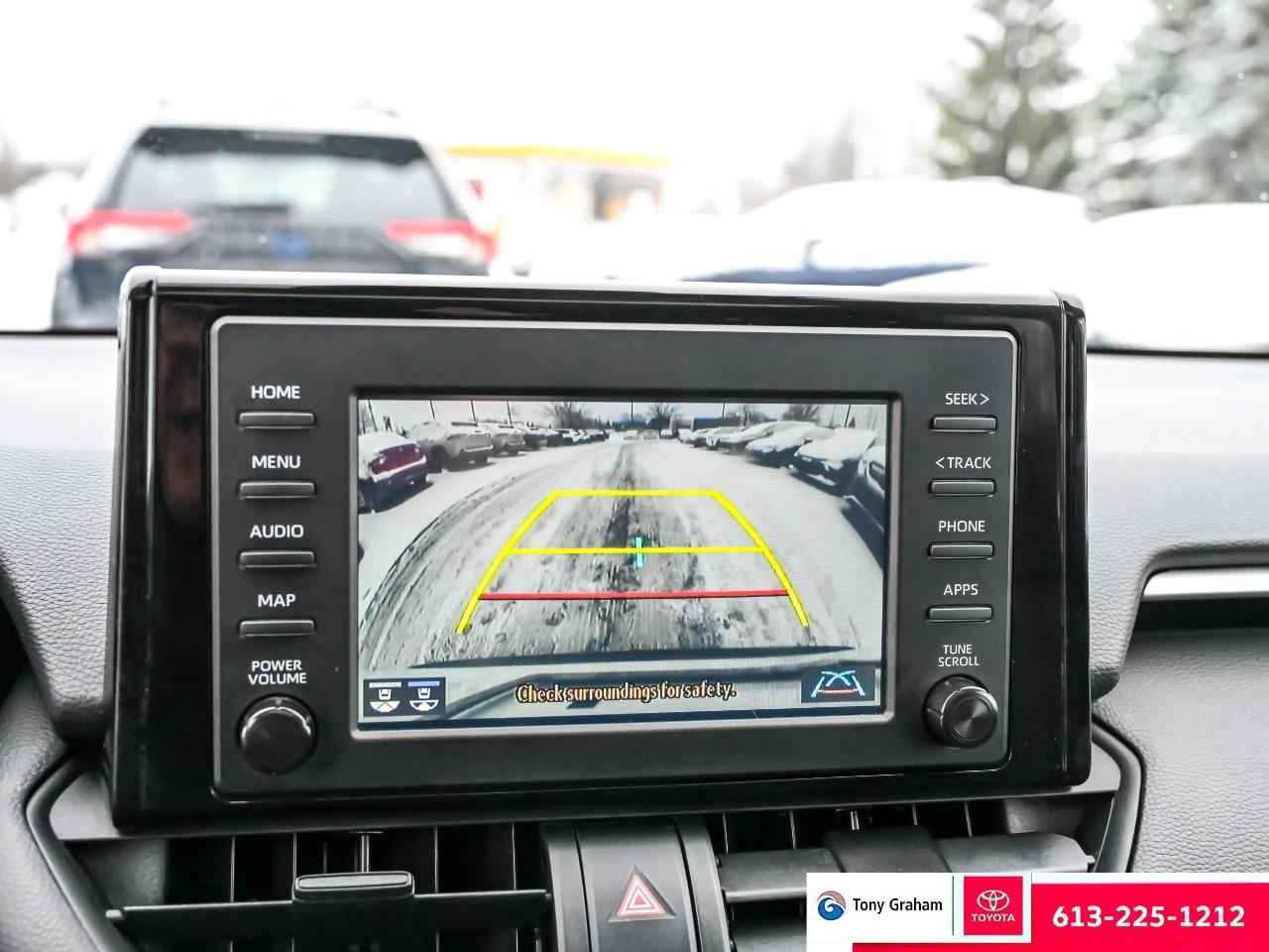 2020 Toyota RAV4 XLE Photo