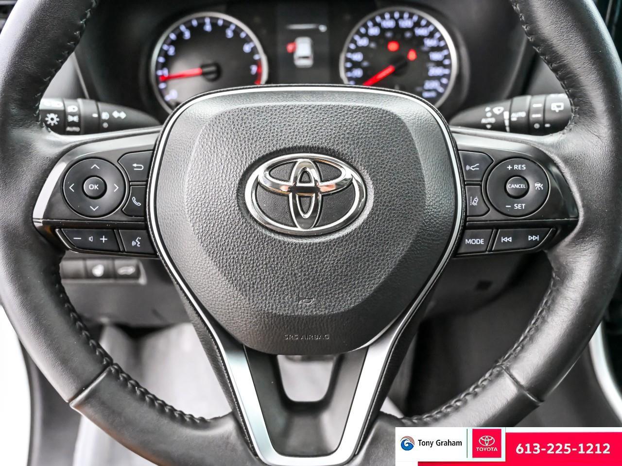 2020 Toyota RAV4 XLE Photo