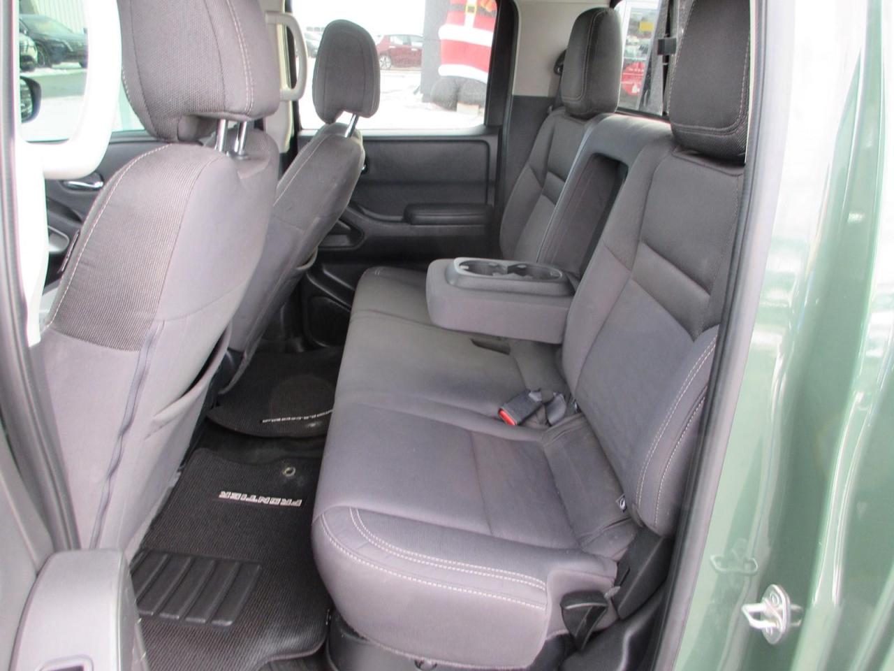 2022 Nissan Frontier SV Photo