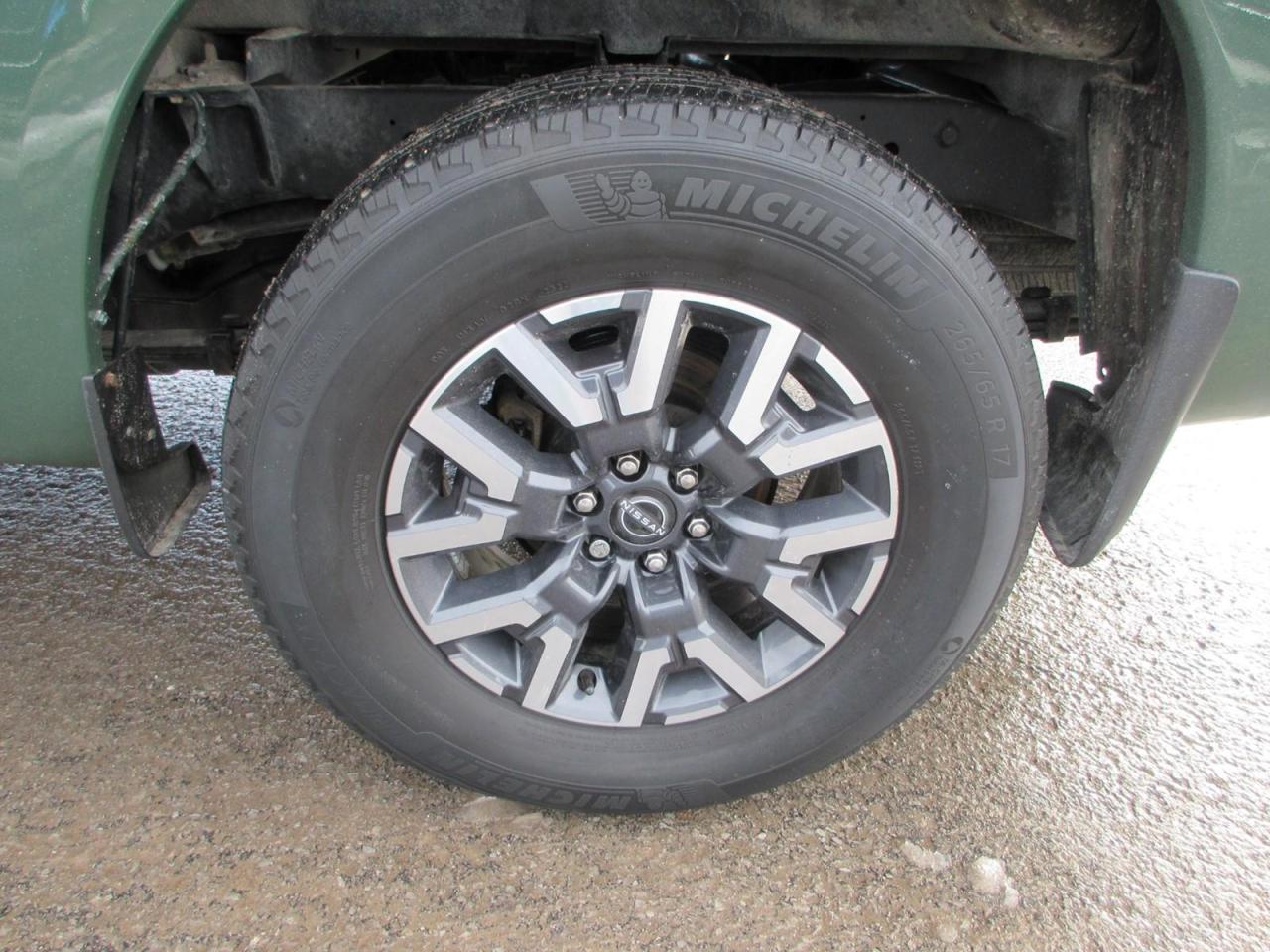 2022 Nissan Frontier SV Photo