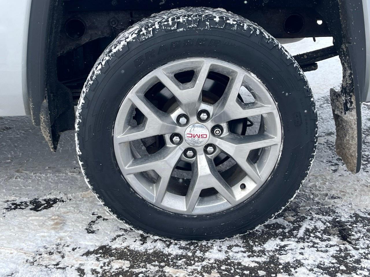 2018 GMC Sierra 1500 4WD CREW CAB SHORT BOX SLT Photo