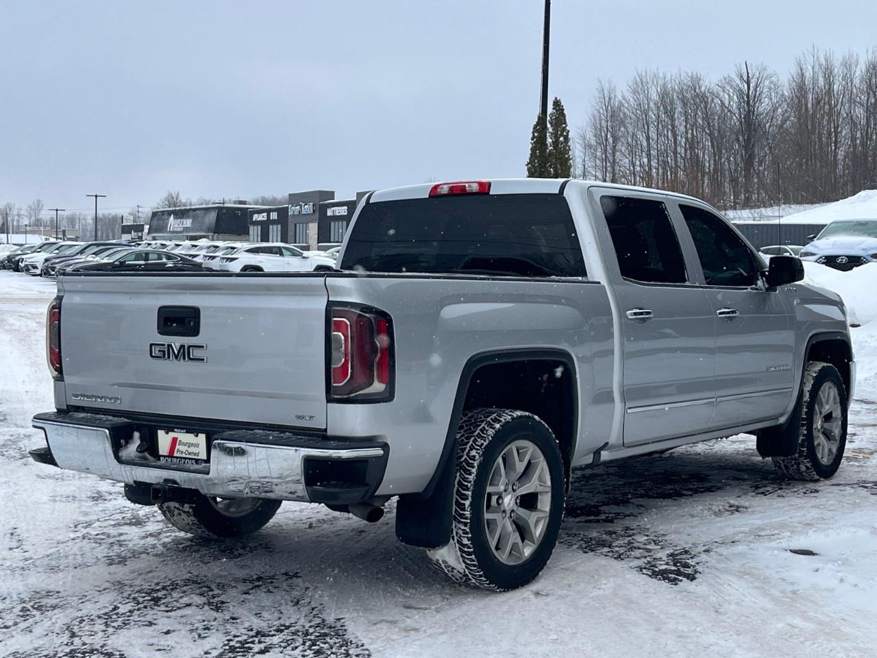2018 GMC Sierra 1500 4WD CREW CAB SHORT BOX SLT Photo