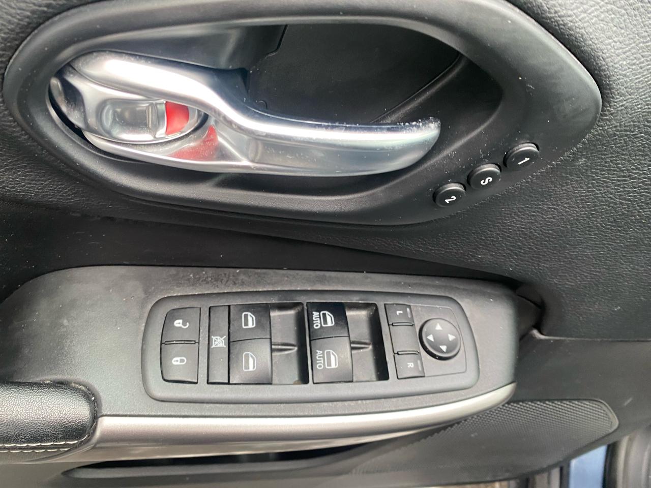 2019 Jeep Cherokee Limited 4X4 Photo