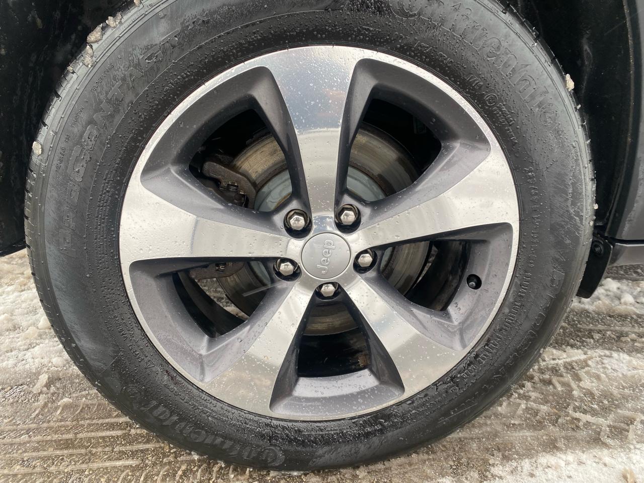 2019 Jeep Cherokee Limited 4X4 Photo