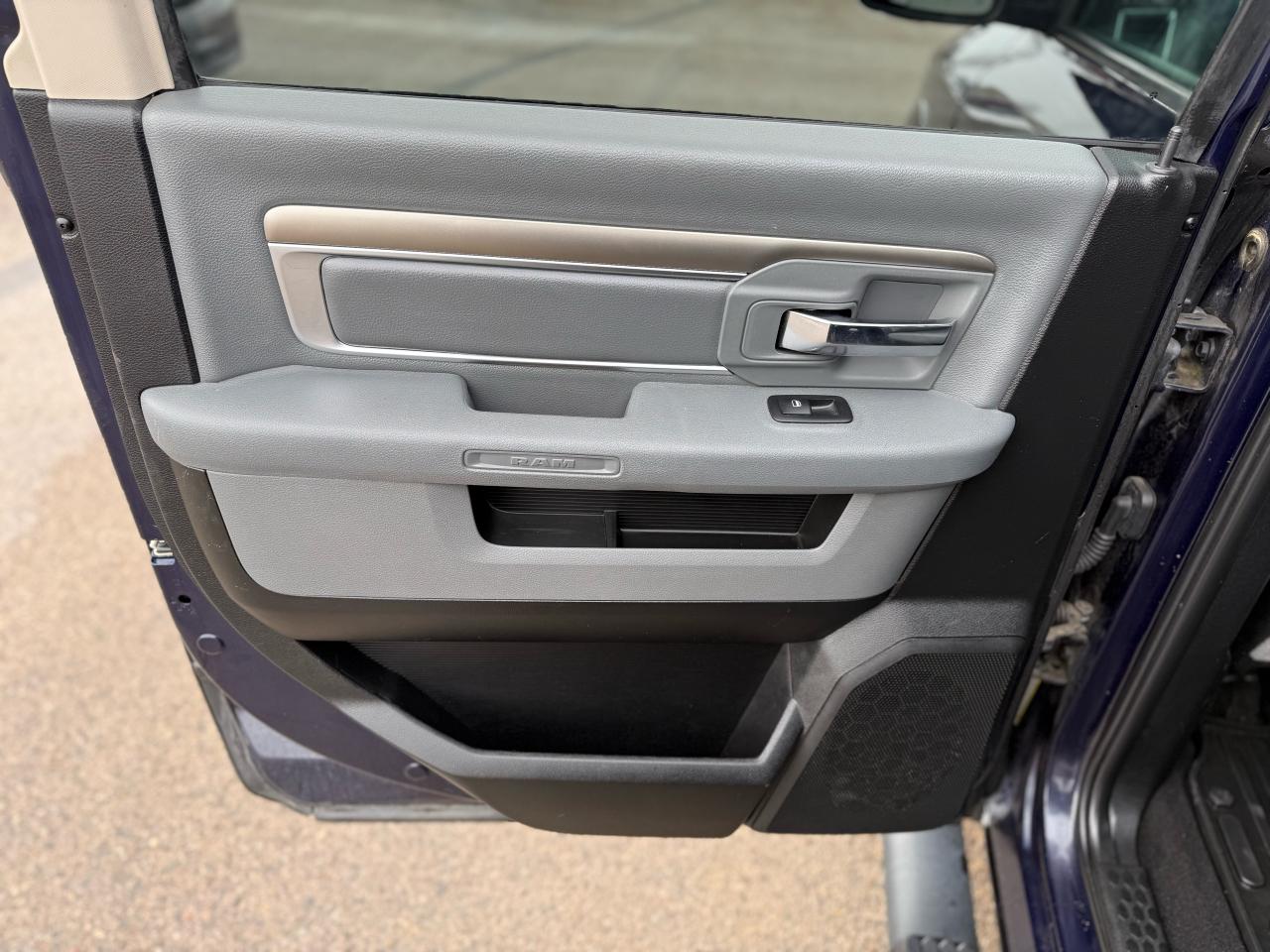 2018 RAM 1500 OUTDOORSMAN - Photo #9