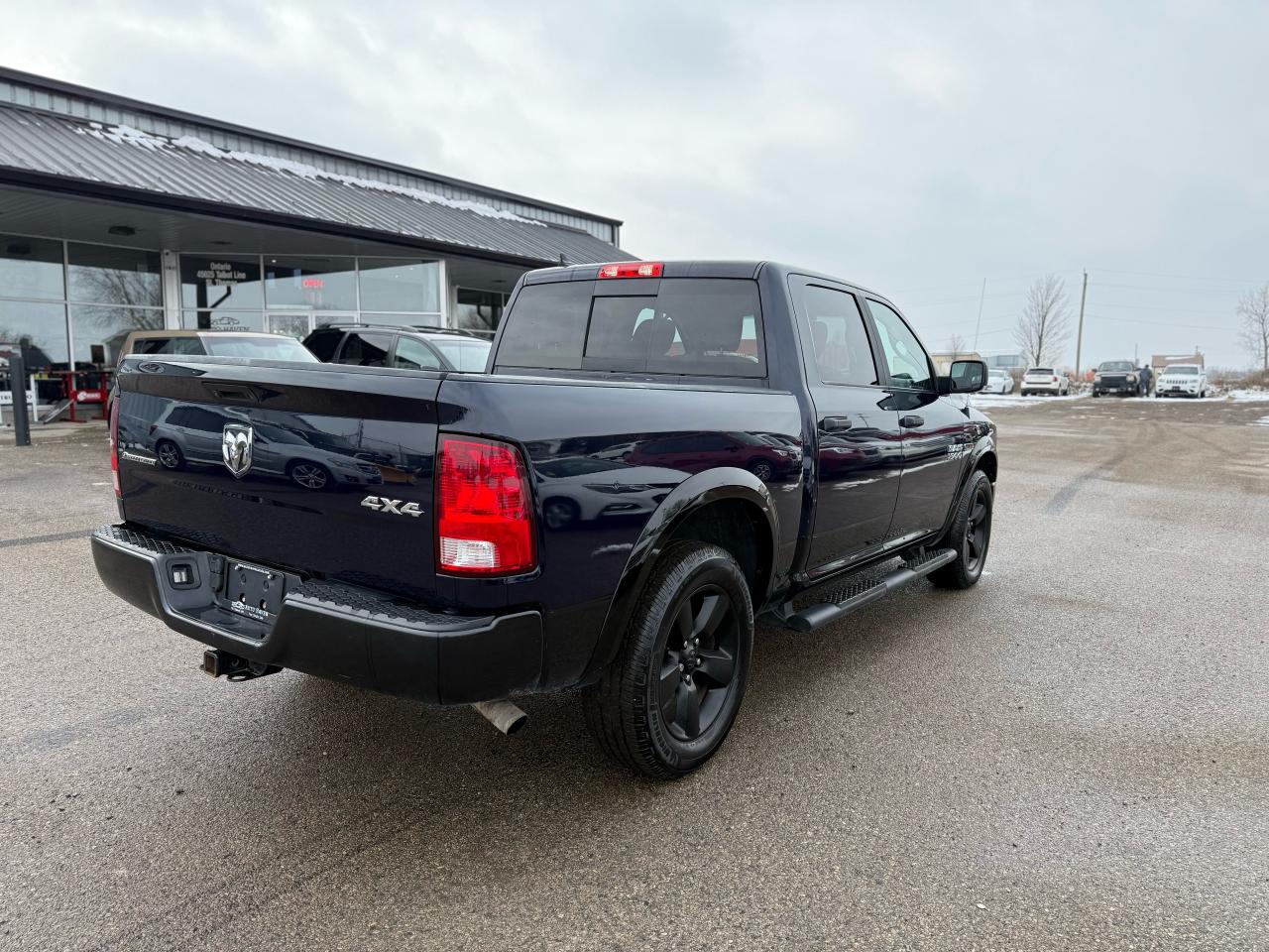 2018 RAM 1500 OUTDOORSMAN Photo3