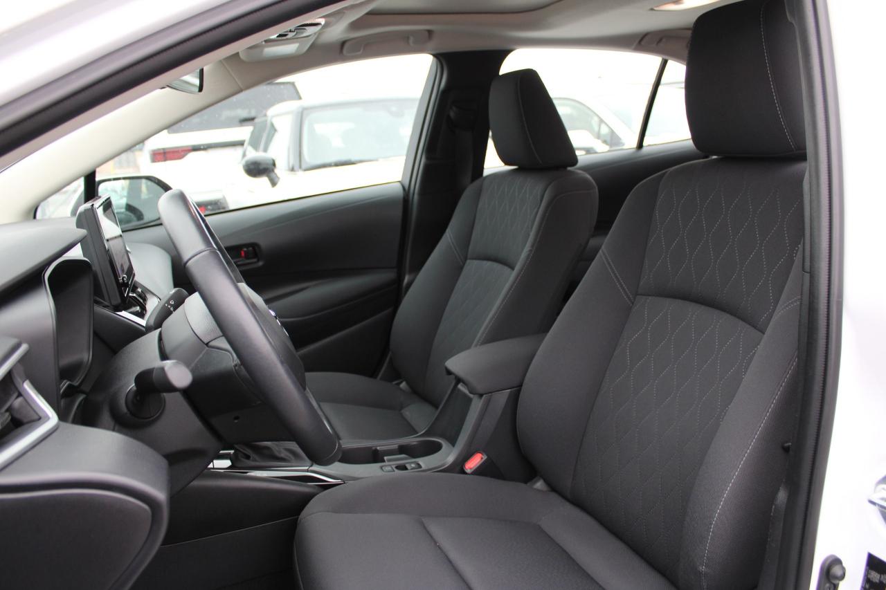 2024 Toyota Corolla LE Plus Photo