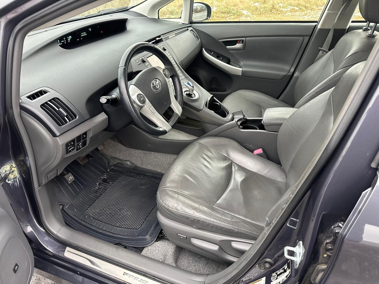 2011 Toyota Prius  - Photo #13