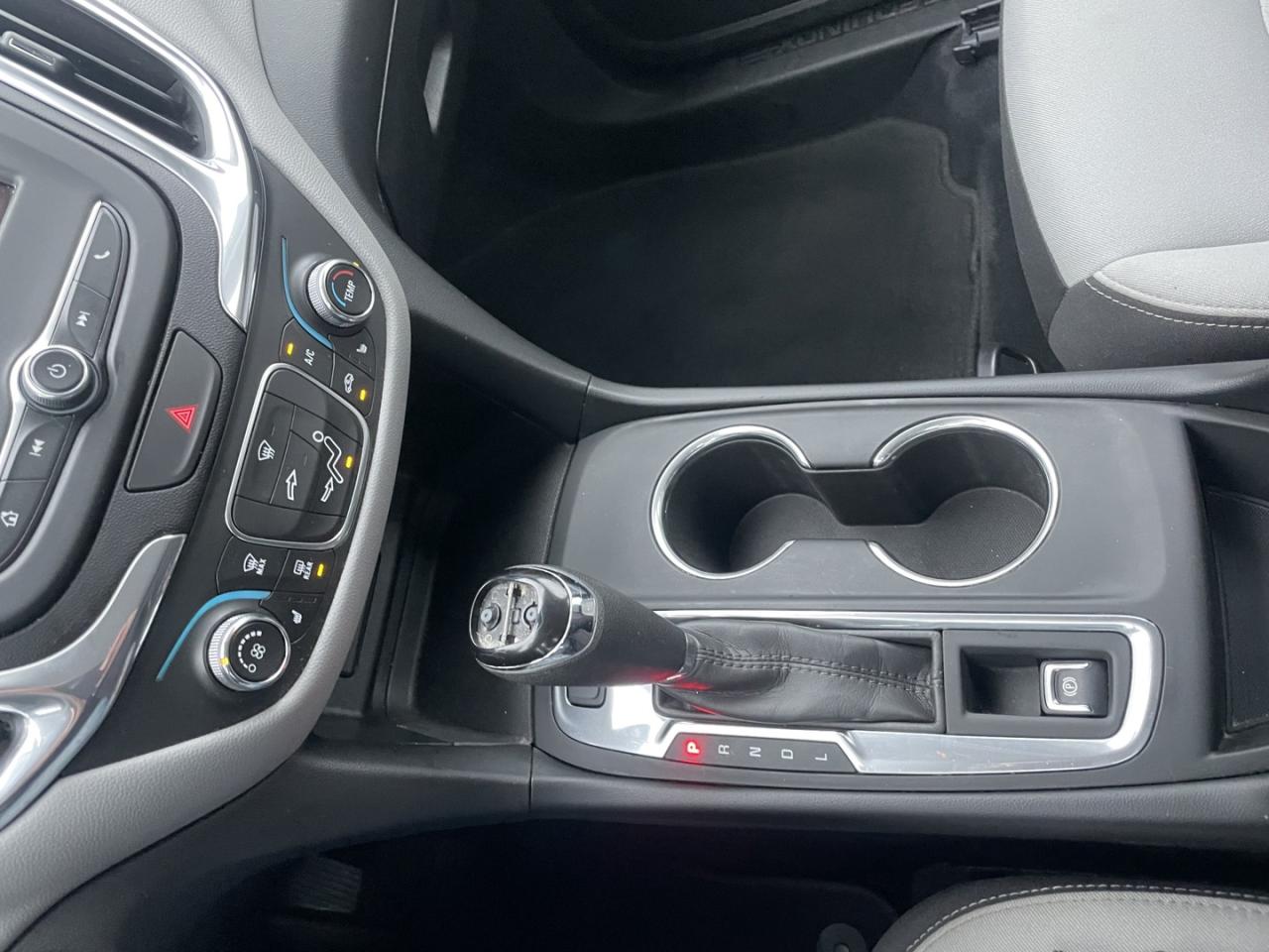 2020 Chevrolet Equinox LS AWD * No Accidents - Photo #14